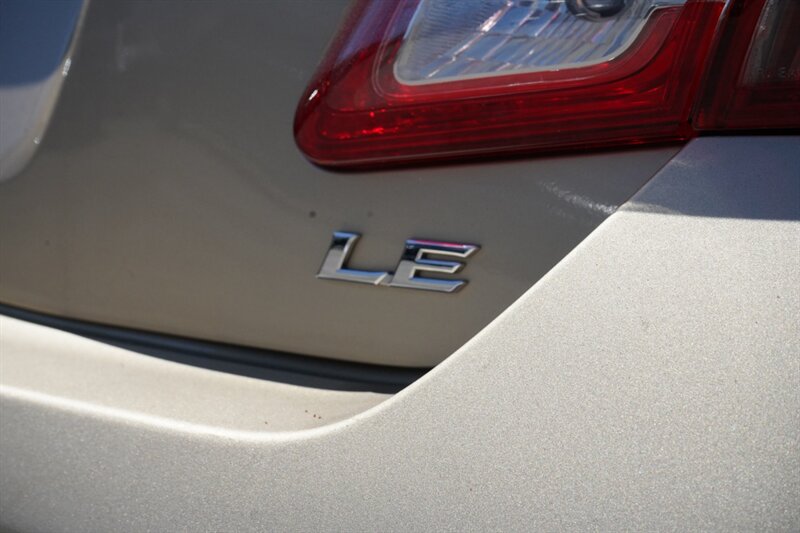 2010 Toyota Camry LE - Photo 12 - Los Angeles, CA 90019