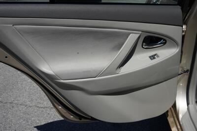 2010 Toyota Camry LE - Photo 27 - Los Angeles, CA 90019