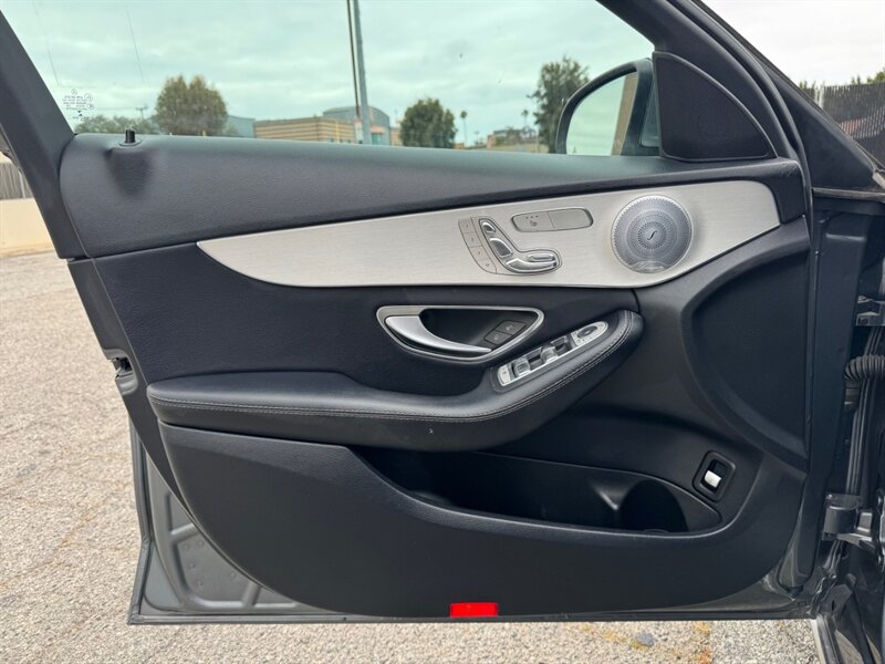 2018 Mercedes-Benz C 300 - Photo 24 - Los Angeles, CA 90019