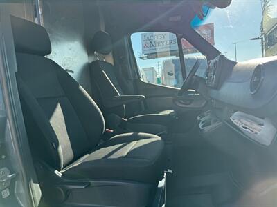 2019 Mercedes-Benz Sprinter 2500 - Photo 9 - Los Angeles, CA 90019