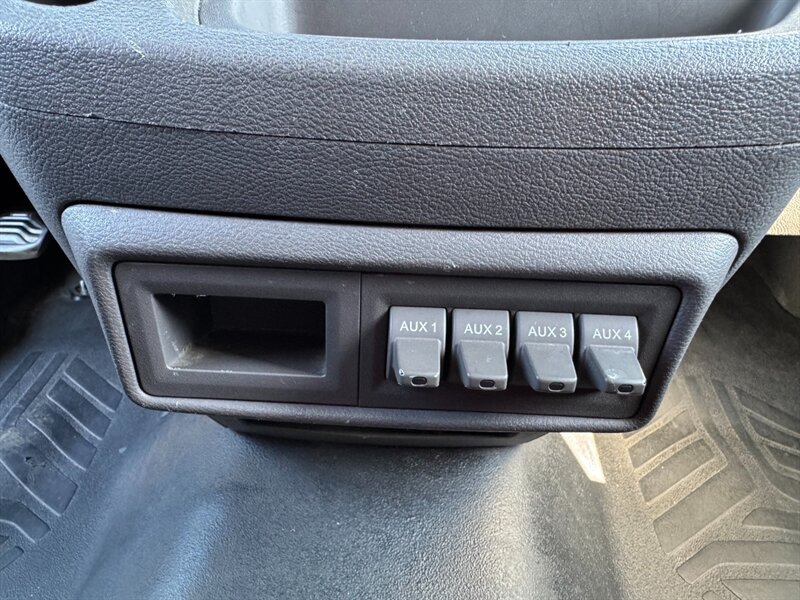 2022 Ford Transit 350 ***REFRIGERATED VAN***THERMO KING - Photo 13 - Los Angeles, CA 90019