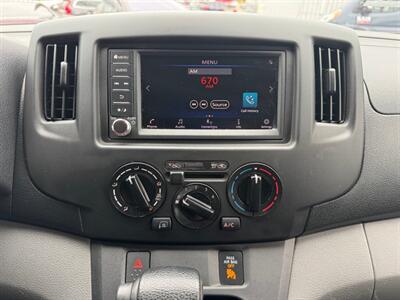 2020 Nissan NV200 SV   - Photo 11 - Los Angeles, CA 90019