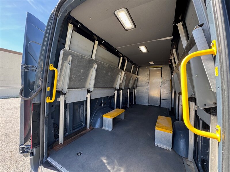 2019 Mercedes-Benz Sprinter 2500 - Photo 32 - Los Angeles, CA 90019