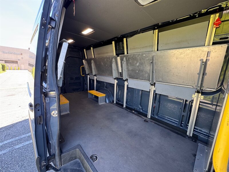 2019 Mercedes-Benz Sprinter 2500 - Photo 30 - Los Angeles, CA 90019