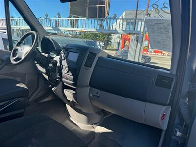 2018 Mercedes-Benz Sprinter 2500  High Roof 144 WB - Photo 11 - Los Angeles, CA 90019
