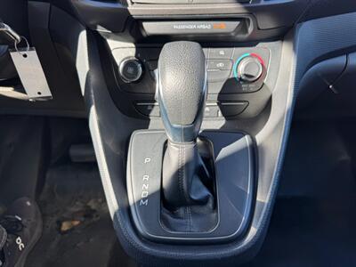 2020 Ford Transit Connect XL  Roof Rack,Partition door,Shelf - Photo 13 - Los Angeles, CA 90019