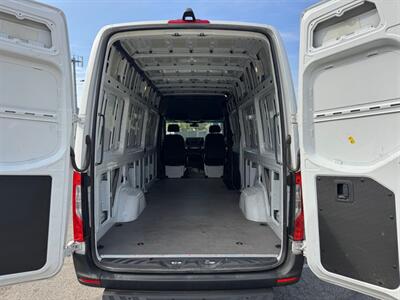 2021 Mercedes-Benz Sprinter 2500   - Photo 15 - Los Angeles, CA 90019