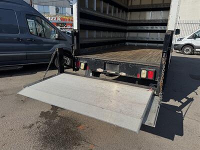 2020 Chevrolet Express 3500 Cutaway 12 Foot Box Van With Hydraulic Lift Gate - Photo 9 - Los Angeles, CA 90019
