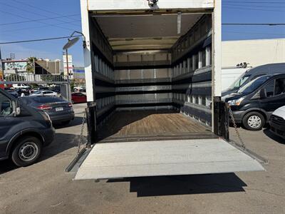 2020 Chevrolet Express 3500 Cutaway 12 Foot Box Van With Hydraulic Lift Gate - Photo 10 - Los Angeles, CA 90019