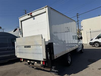 2020 Chevrolet Express 3500 Cutaway 12 Foot Box Van With Hydraulic Lift Gate - Photo 4 - Los Angeles, CA 90019