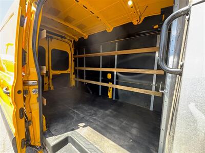 2021 Ford Transit 250  HIGH ROOF CARGO - Photo 17 - Los Angeles, CA 90019