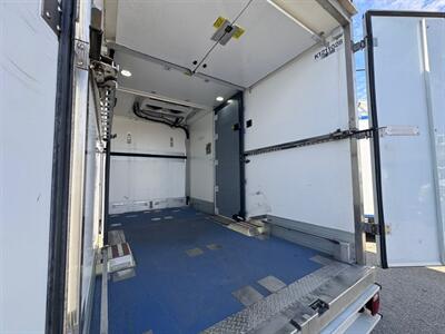 2022 Ford Transit 350  156 in. WB - Photo 10 - Los Angeles, CA 90019