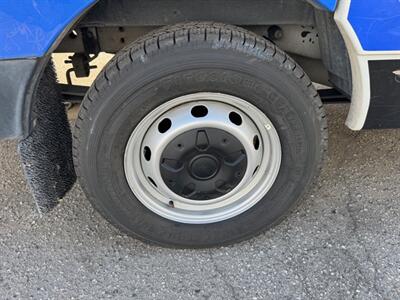 2022 Ford Transit 350  156 in. WB - Photo 13 - Los Angeles, CA 90019