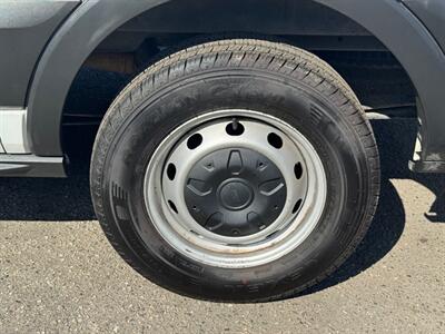2020 Ford Transit 150  Low Roof Cargo 130 " WB - Photo 17 - Los Angeles, CA 90019