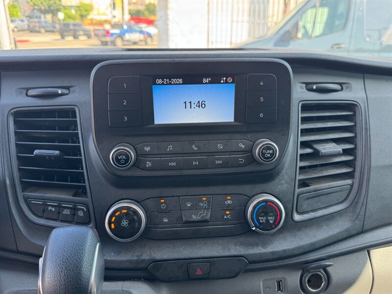 2022 Ford Transit 250 Medium Roof 148 "WB - Photo 11 - Los Angeles, CA 90019