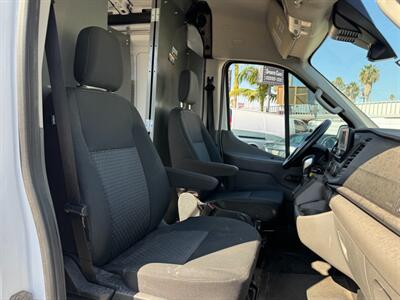 2022 Ford Transit 250 Medium Roof 148 "WB - Photo 23 - Los Angeles, CA 90019