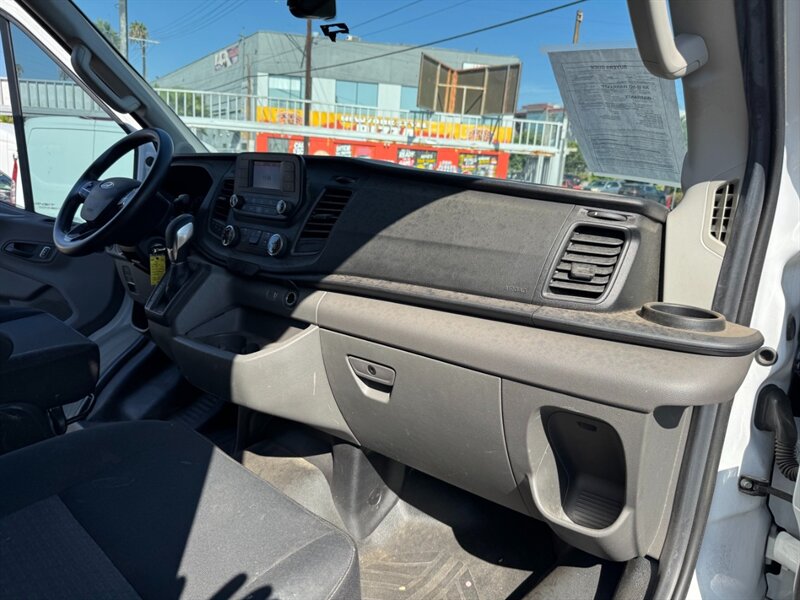 2022 Ford Transit 250 Medium Roof 148 "WB - Photo 22 - Los Angeles, CA 90019