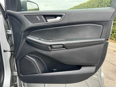2020 Ford Edge SE   - Photo 29 - Los Angeles, CA 90019