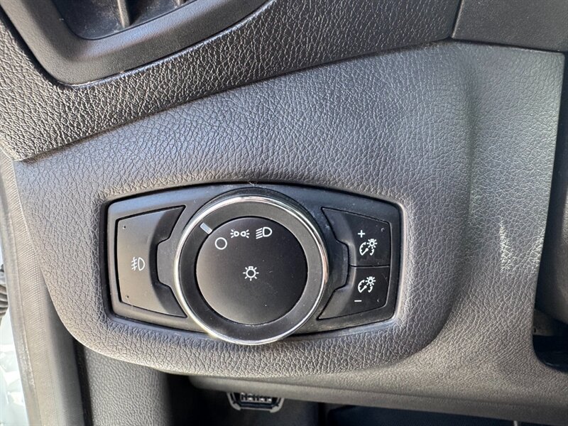 2014 Ford Transit Connect XLT - Photo 14 - Los Angeles, CA 90019