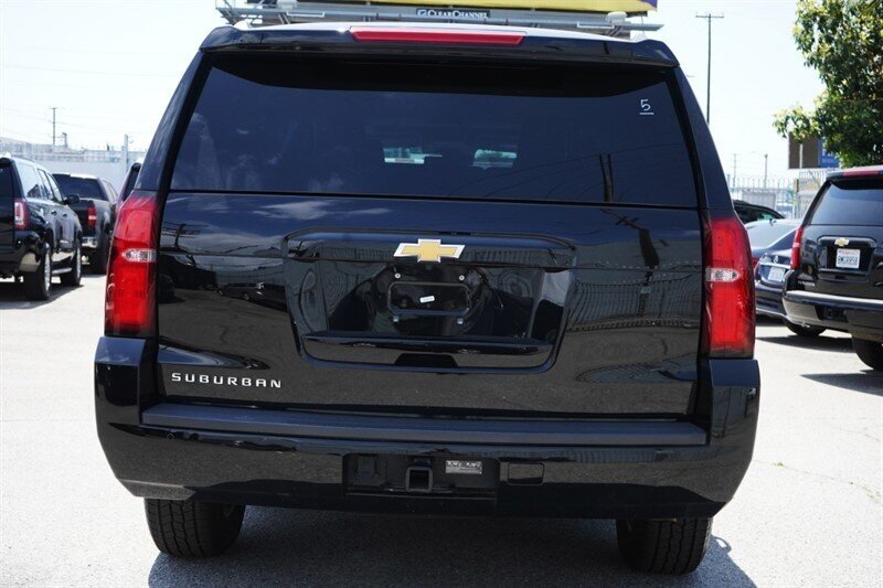 2020 Chevrolet Suburban LT 1500 - Photo 4 - Los Angeles, CA 90019