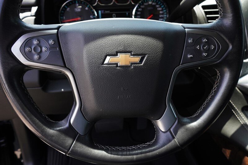 2020 Chevrolet Suburban LT 1500 - Photo 19 - Los Angeles, CA 90019
