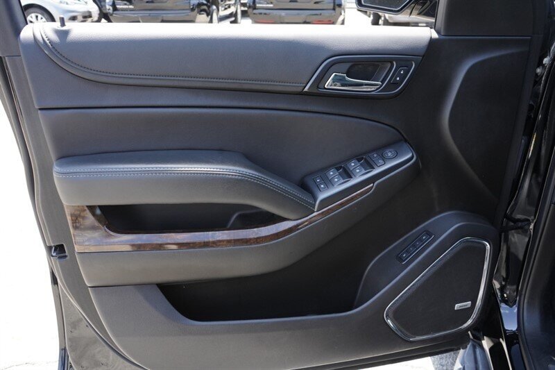 2020 Chevrolet Suburban LT 1500 - Photo 10 - Los Angeles, CA 90019