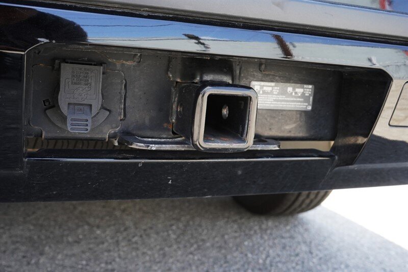 2020 Chevrolet Suburban LT 1500 - Photo 12 - Los Angeles, CA 90019