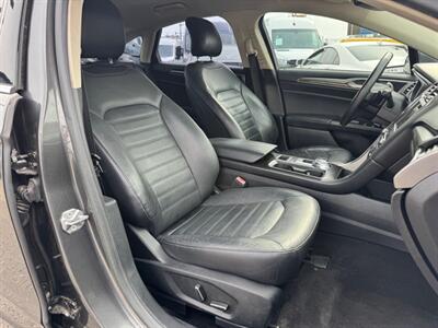 2017 Ford Fusion SE   - Photo 13 - Los Angeles, CA 90019