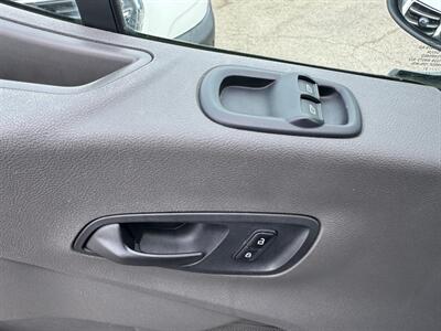 2021 Ford Transit 250  High Roof Extended Cargo 148 " WB - Photo 15 - Los Angeles, CA 90019