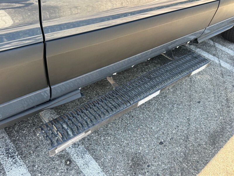 2019 Ford Transit 250 High Roof Ext. Cargo Van - Photo 21 - Los Angeles, CA 90019