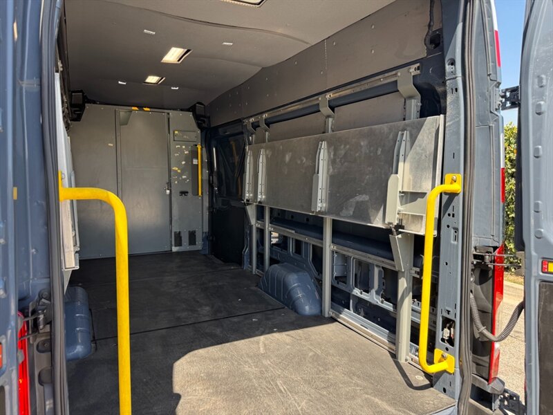 2019 Ford Transit 250 High Roof Ext. Cargo Van - Photo 27 - Los Angeles, CA 90019