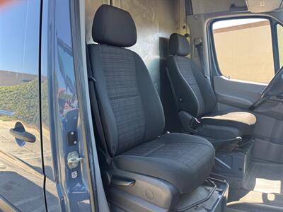 2018 Mercedes-Benz Sprinter 2500  144 " WHEEL BASE.HIGH ROOF CARGO - Photo 11 - Los Angeles, CA 90019