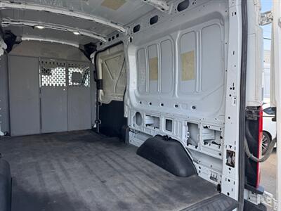 2018 Ford Transit 250  Medium Roof 148 " WB Cargo - Photo 21 - Los Angeles, CA 90019