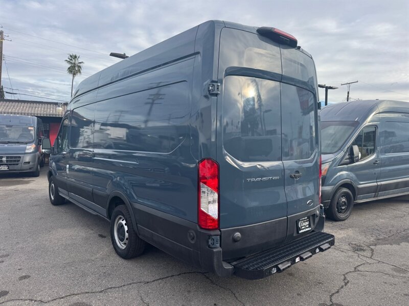 2019 Ford Transit 250 High Roof Extended Cargo Van - Photo 6 - Los Angeles, CA 90019