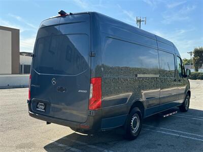 2019 Mercedes-Benz Sprinter 2500  EXTENDED HIGH ROOF 170 IN - Photo 5 - Los Angeles, CA 90019