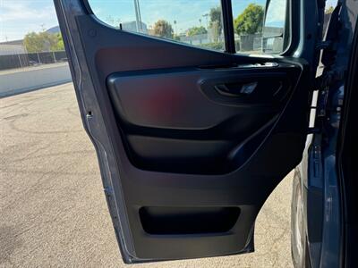 2019 Mercedes-Benz Sprinter 2500  EXTENDED HIGH ROOF 170 IN - Photo 16 - Los Angeles, CA 90019