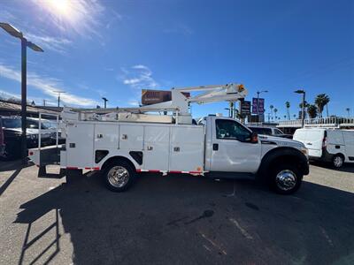 2012 FORD F-550 XL BUCKET TRUCK   - Photo 4 - Los Angeles, CA 90019