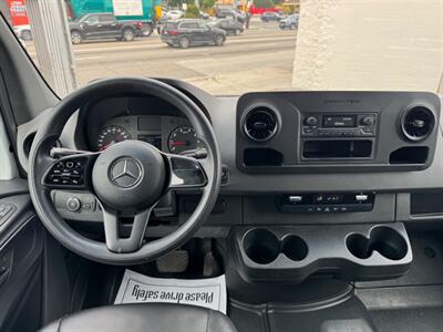2022 Mercedes-Benz Sprinter 2500  144 High Roof Cargo - Photo 10 - Los Angeles, CA 90019