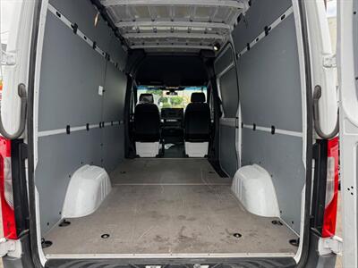 2022 Mercedes-Benz Sprinter 2500  144 High Roof Cargo - Photo 19 - Los Angeles, CA 90019