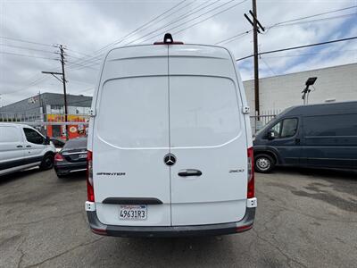 2022 Mercedes-Benz Sprinter 2500  144 High Roof Cargo - Photo 5 - Los Angeles, CA 90019