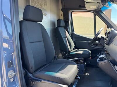2019 Mercedes-Benz Sprinter 2500  HIGH ROOF 170 " WB - Photo 11 - Los Angeles, CA 90019