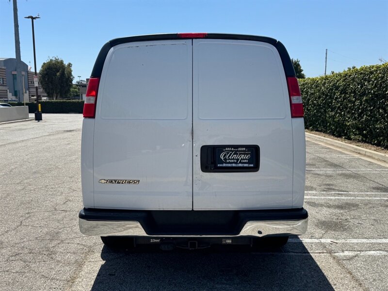 2021 Chevrolet Express 2500 LT - Photo 6 - Los Angeles, CA 90019