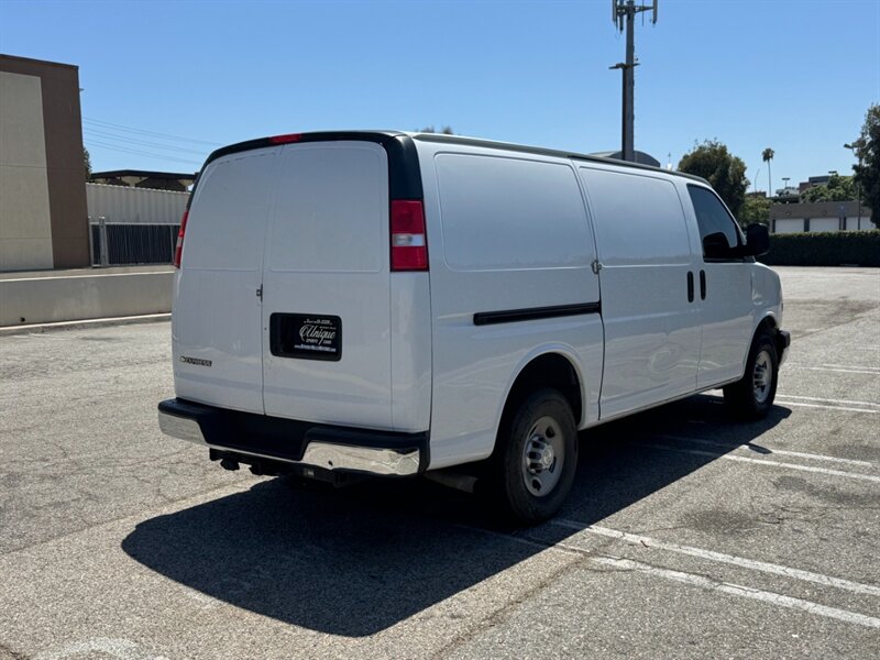 2021 Chevrolet Express 2500 LT - Photo 5 - Los Angeles, CA 90019