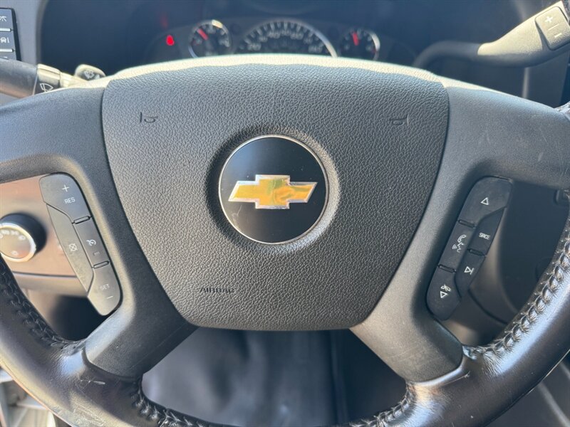 2021 Chevrolet Express 2500 LT - Photo 14 - Los Angeles, CA 90019