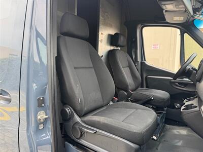 2019 Mercedes-Benz Sprinter 2500   - Photo 11 - Los Angeles, CA 90019