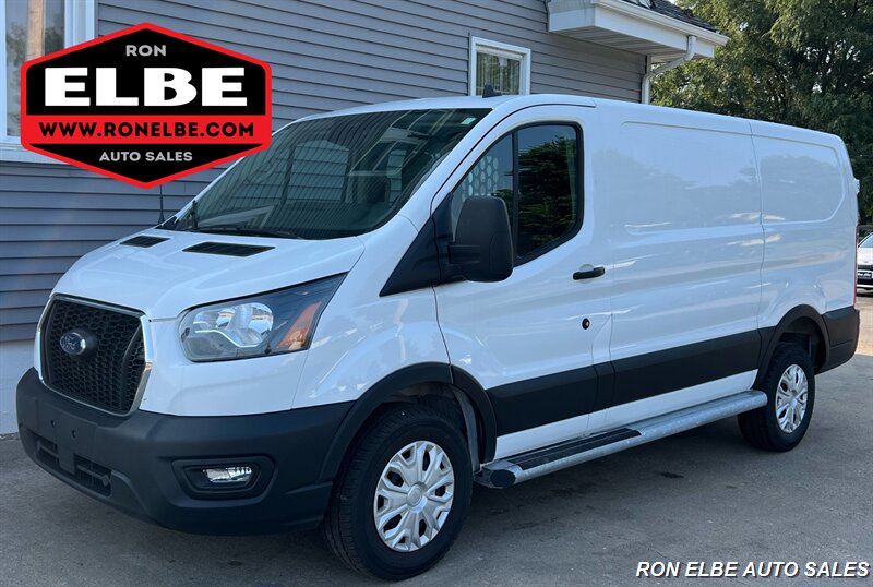2025 Ford Transit 250   - Photo 1 - Macomb, IL 61455
