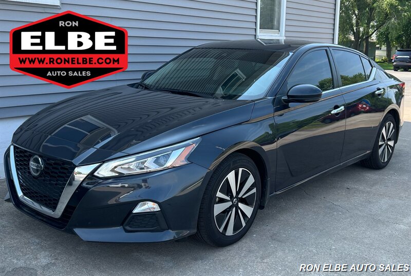 2022 Nissan Altima 2.5 SV  