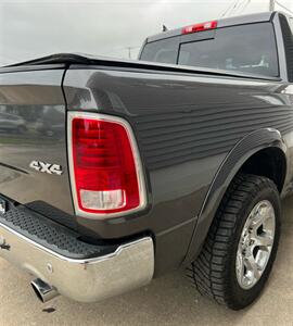 2016 RAM 1500 Laramie   - Photo 8 - Macomb, IL 61455