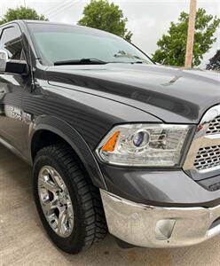 2016 RAM 1500 Laramie   - Photo 7 - Macomb, IL 61455