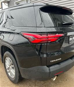 2023 Chevrolet Traverse LT Cloth - Photo 10 - Macomb, IL 61455